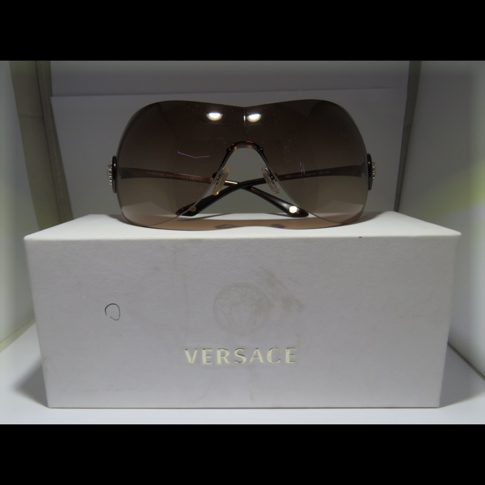 Versace Medusa Shield Sunglasses Model 2113-b